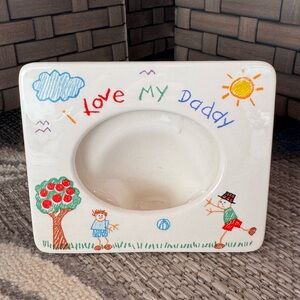 Vintage Russ Berrie "I Love My Daddy” Ceramic Photo Frame
5” x 6”